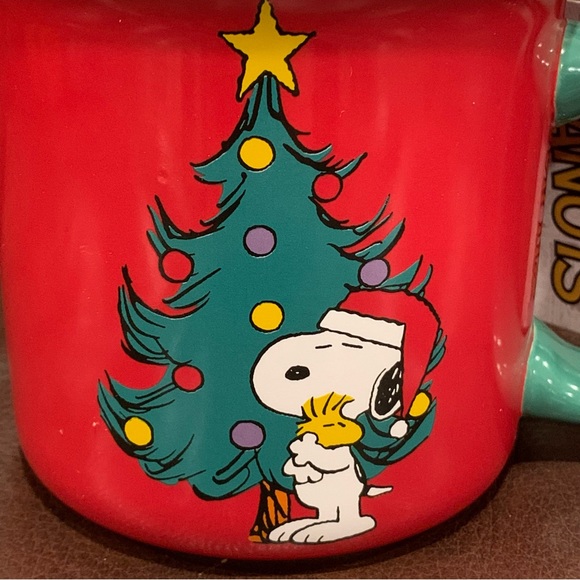 Peanuts Snoopy & Woodstock with Christmas Tree 21oz Ceramic Holiday Mug - Picture 4 of 10